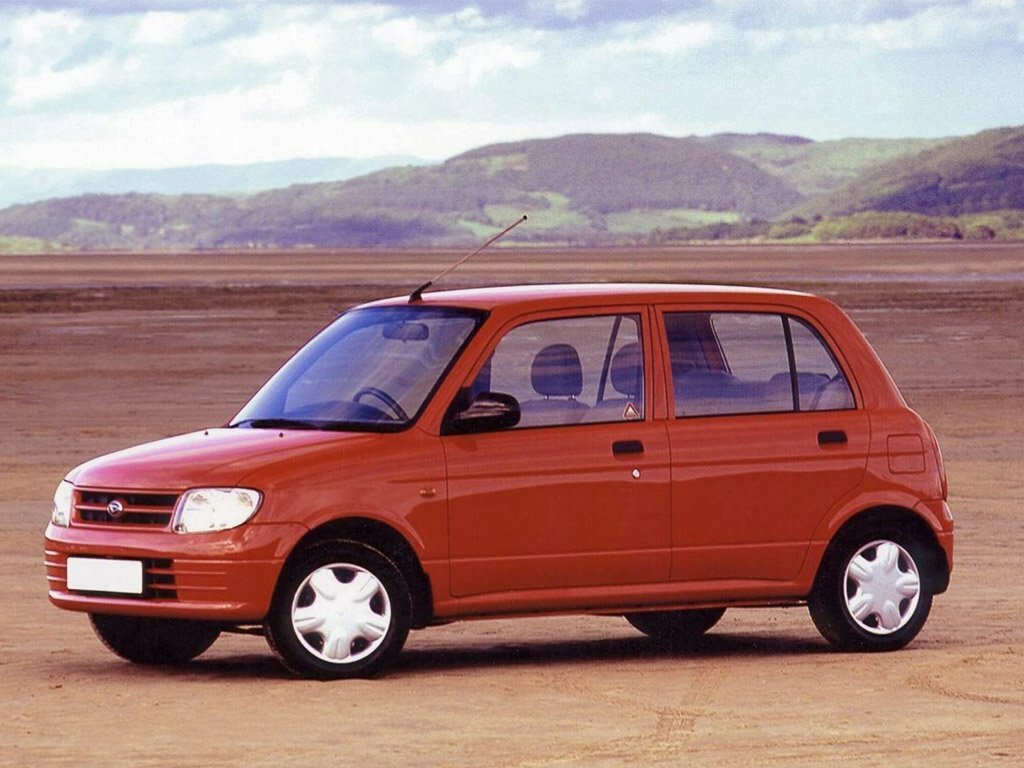 Daihatsu Cuore V (L700), вид сбоку