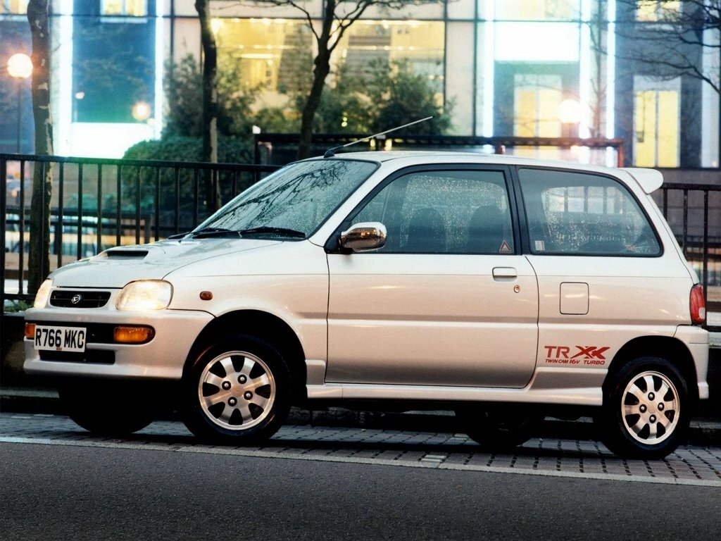 Daihatsu Mira IV