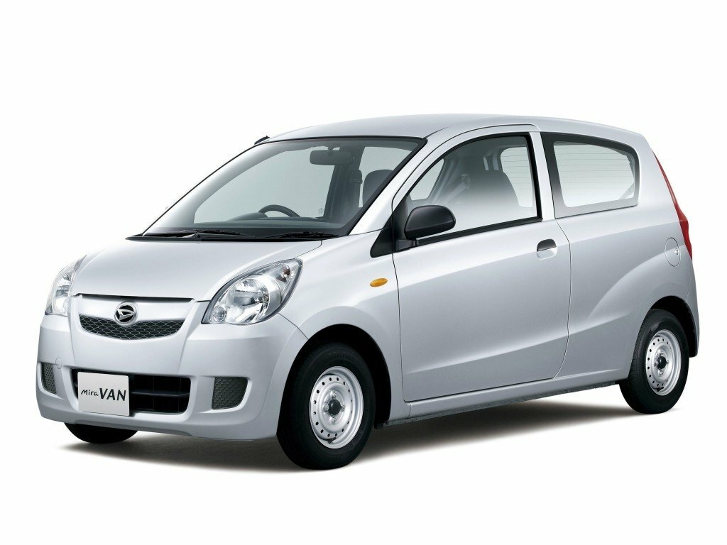 Daihatsu Mira VII, вид сбоку