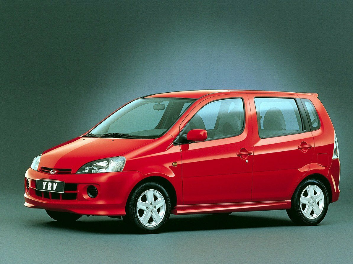 Daihatsu YRV I