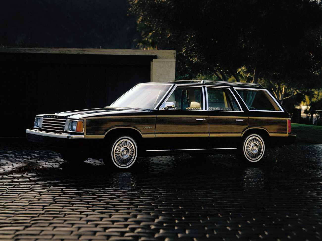 Dodge Aries, Универсал 5 дв.: фото поколения