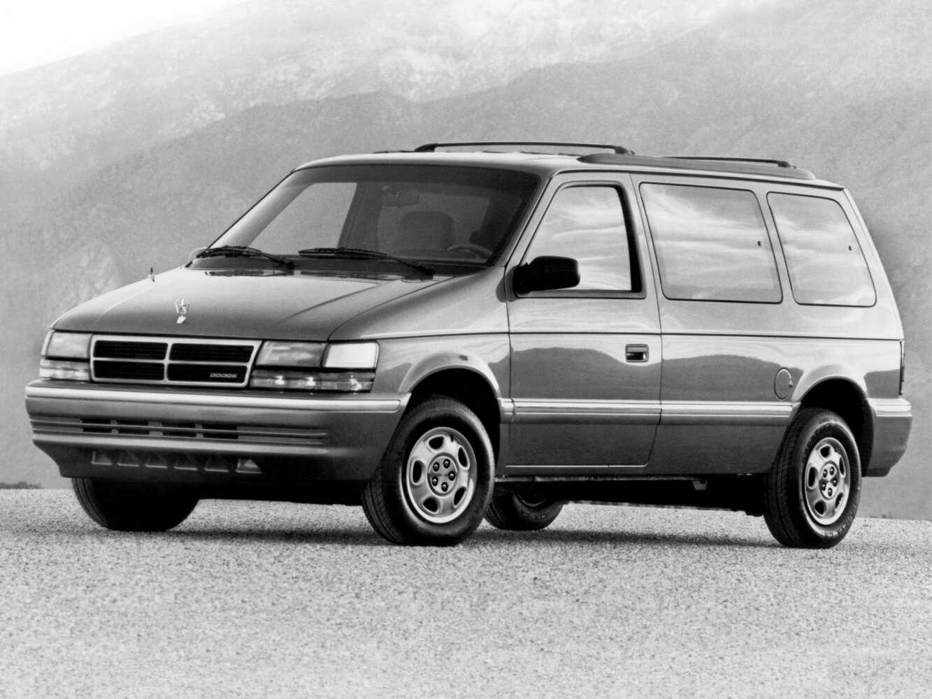 Dodge Caravan II, Минивэн: фото поколения