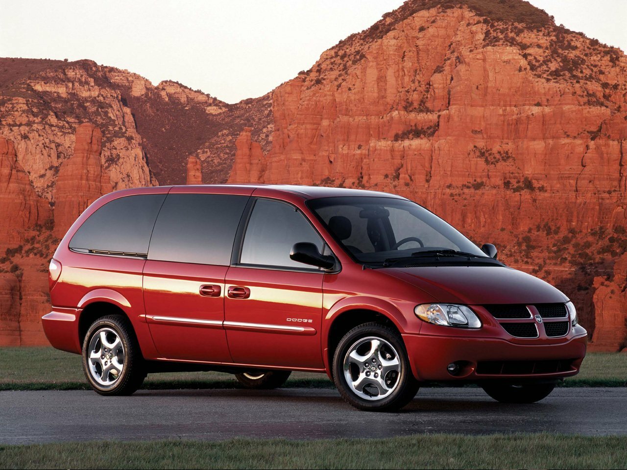 Dodge Caravan IV, вид сбоку