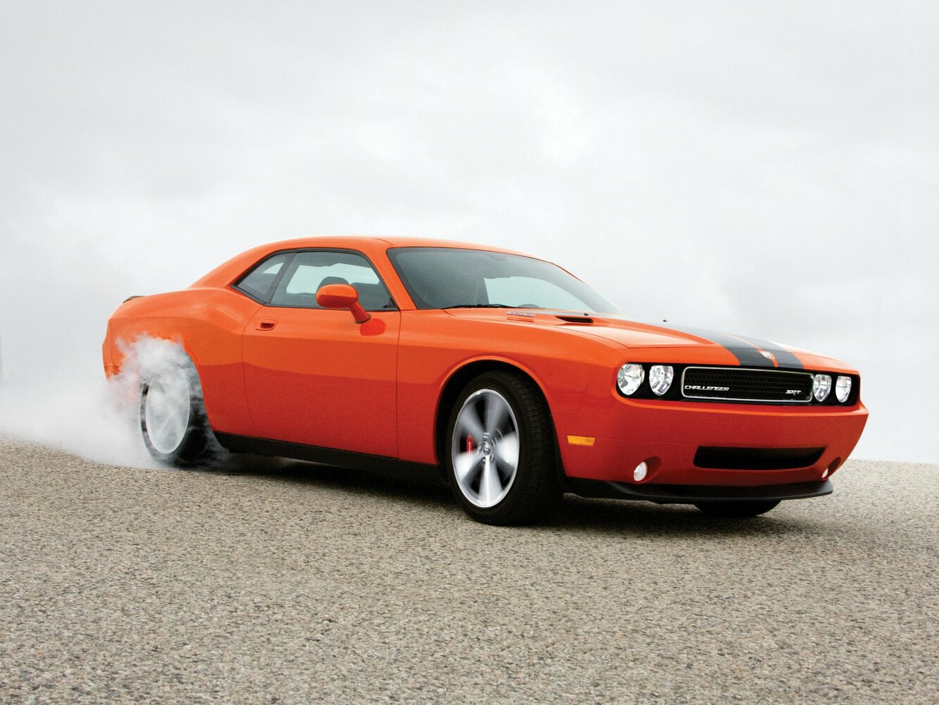 Dodge Challenger III, вид сбоку