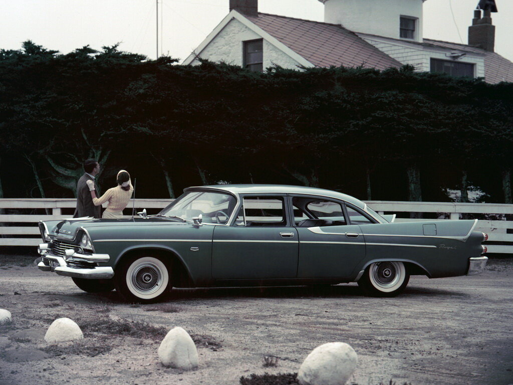 Dodge Custom Royal II, Седан: фото поколения