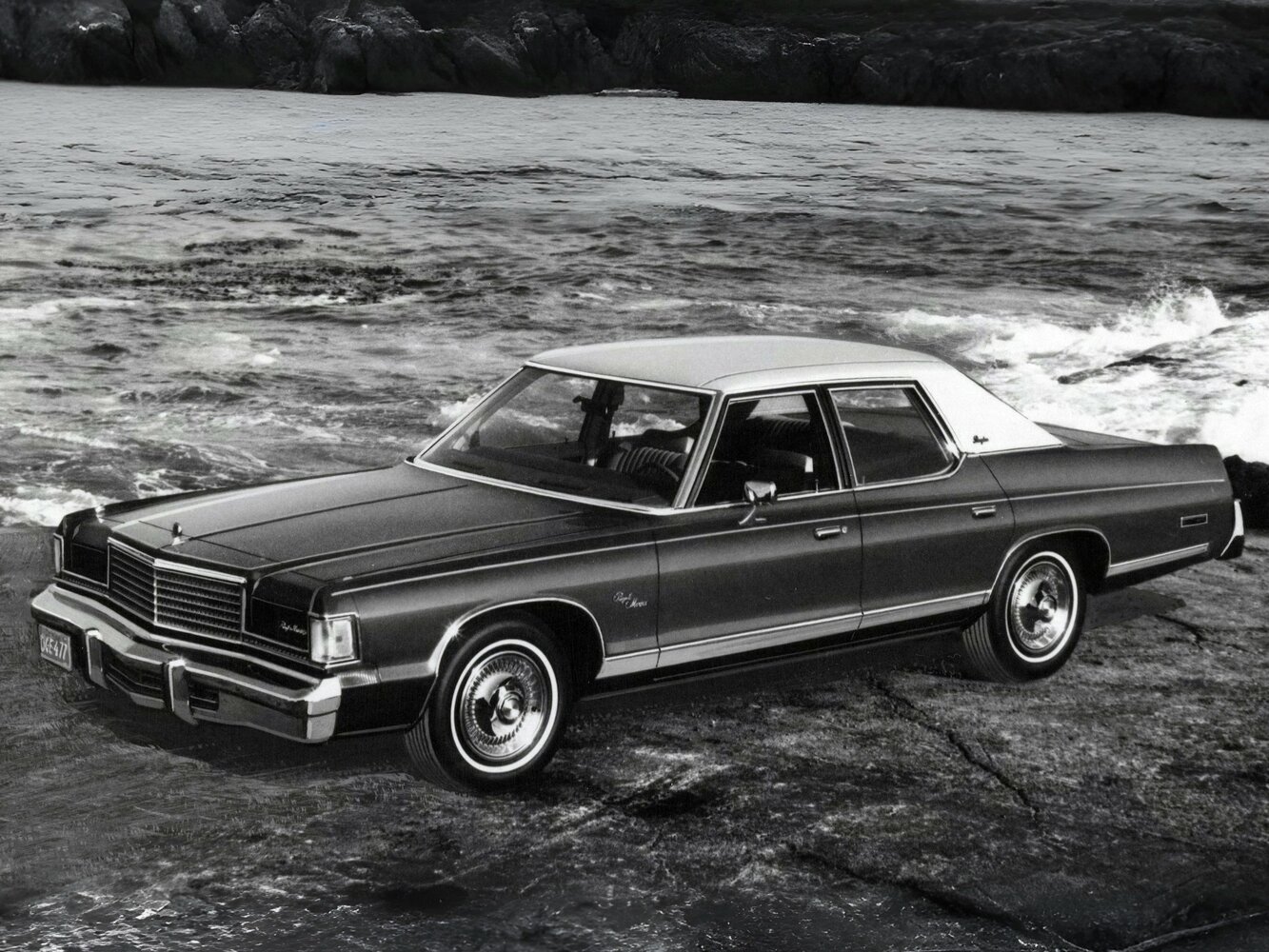 Dodge Monaco IV