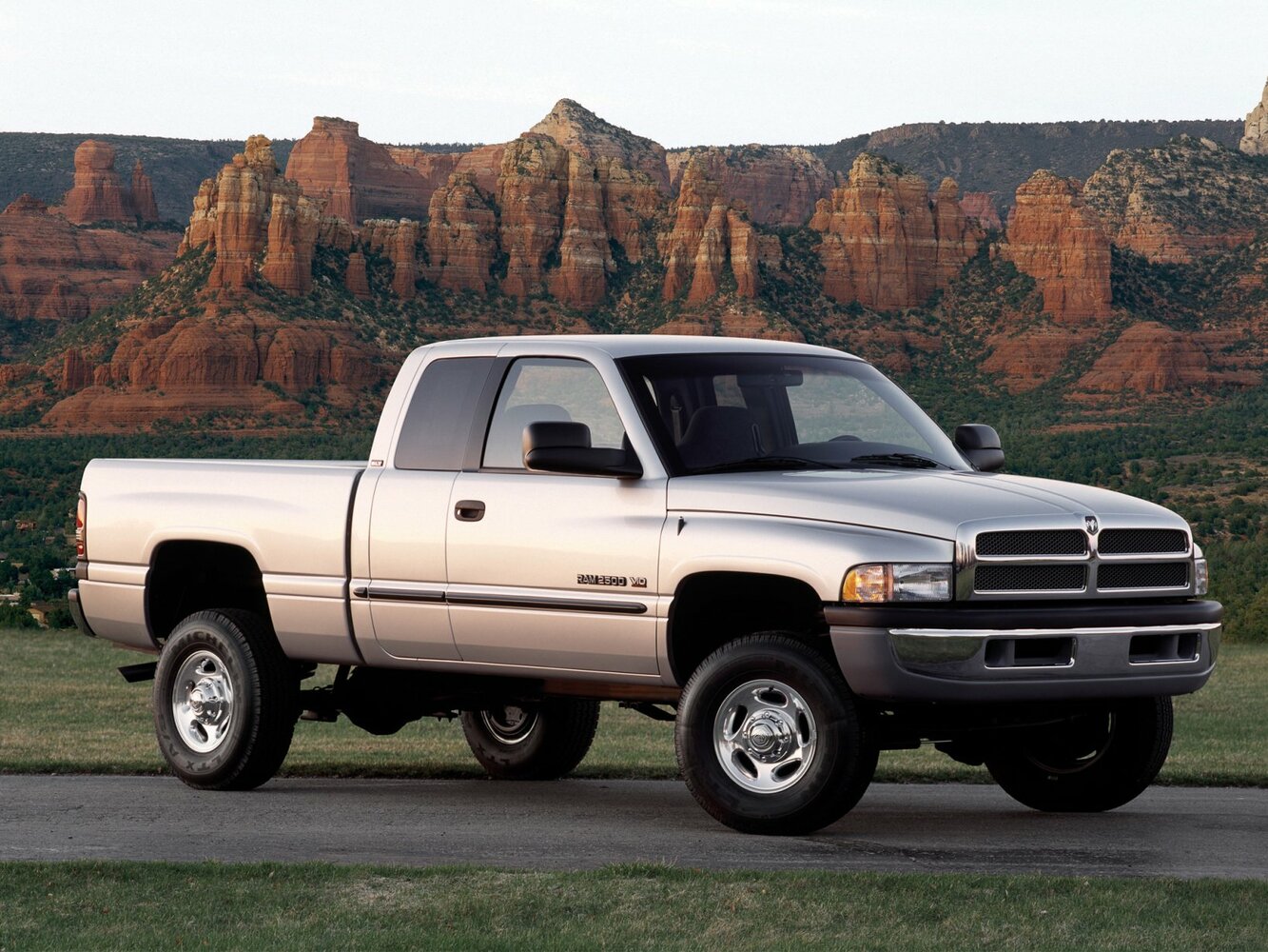 Dodge RAM II (BR/BE), вид сбоку
