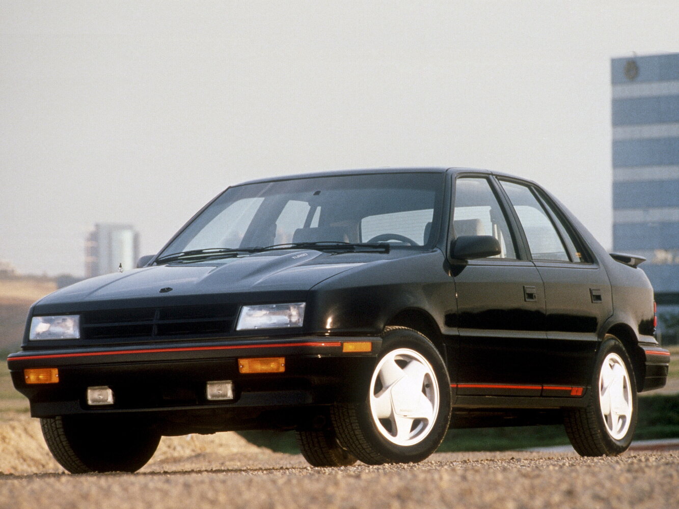 Dodge Shadow, Лифтбек: фото поколения