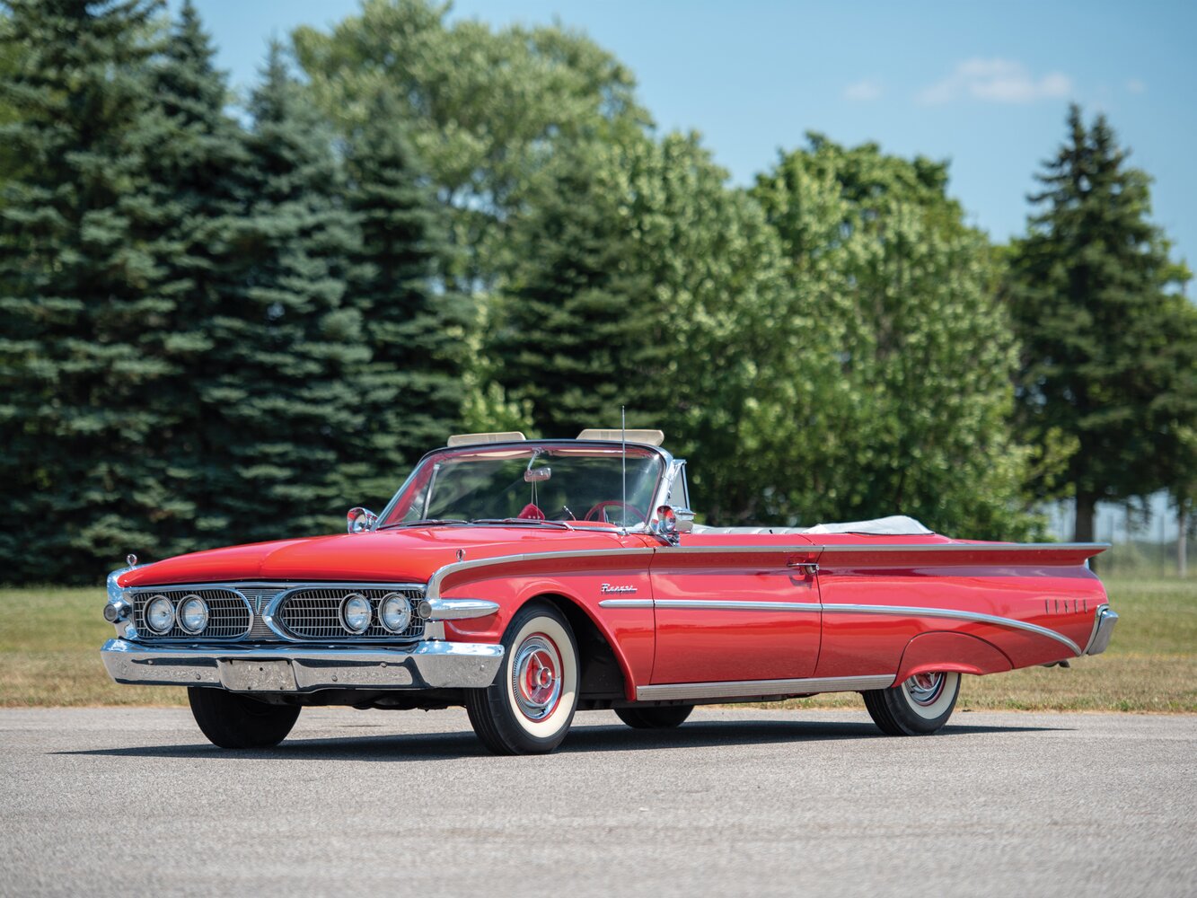 Edsel Ranger II, вид сбоку
