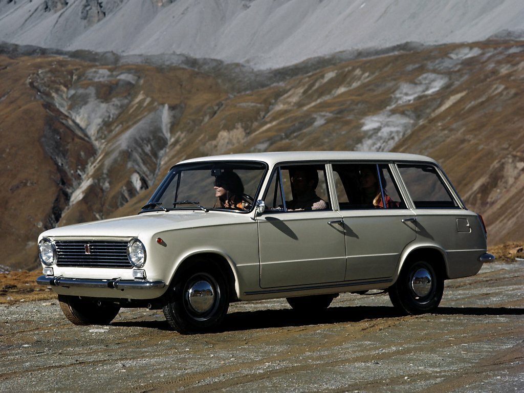 Fiat 124 I, Универсал 5 дв.: фото поколения