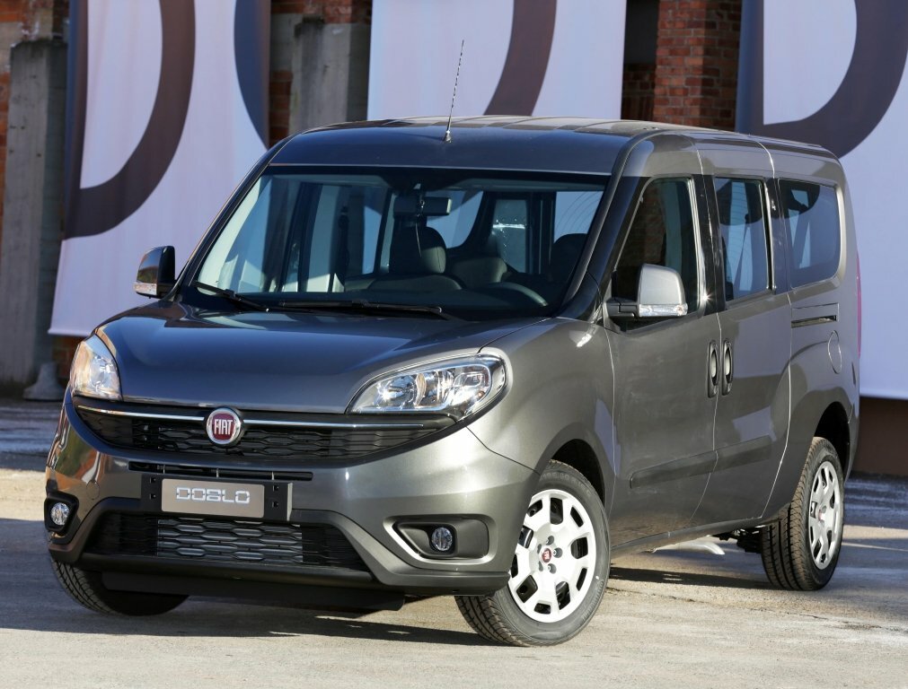 Fiat Doblo II Рестайлинг, вид сбоку