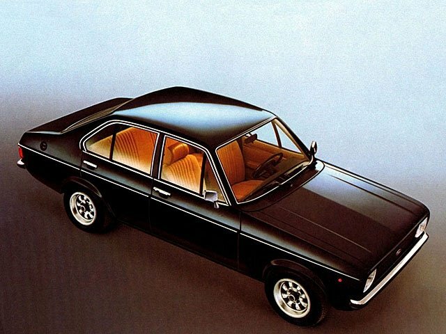 Ford Escort II, вид сбоку