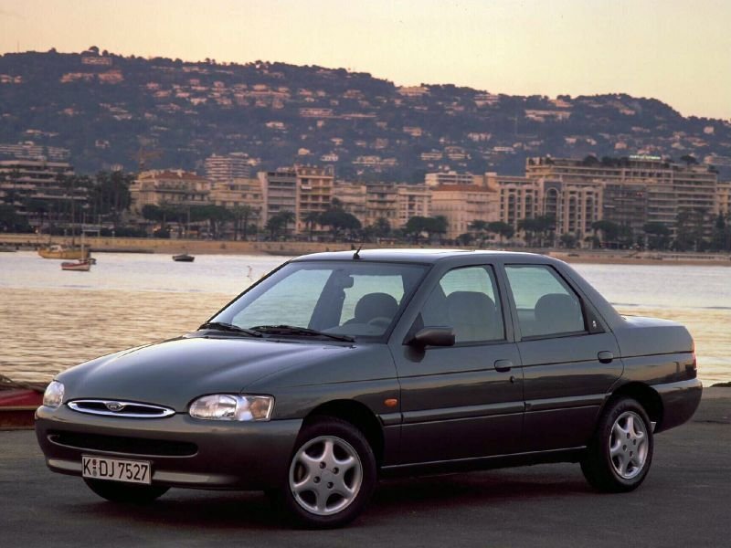 Ford Escort V Рестайлинг 2, вид сбоку