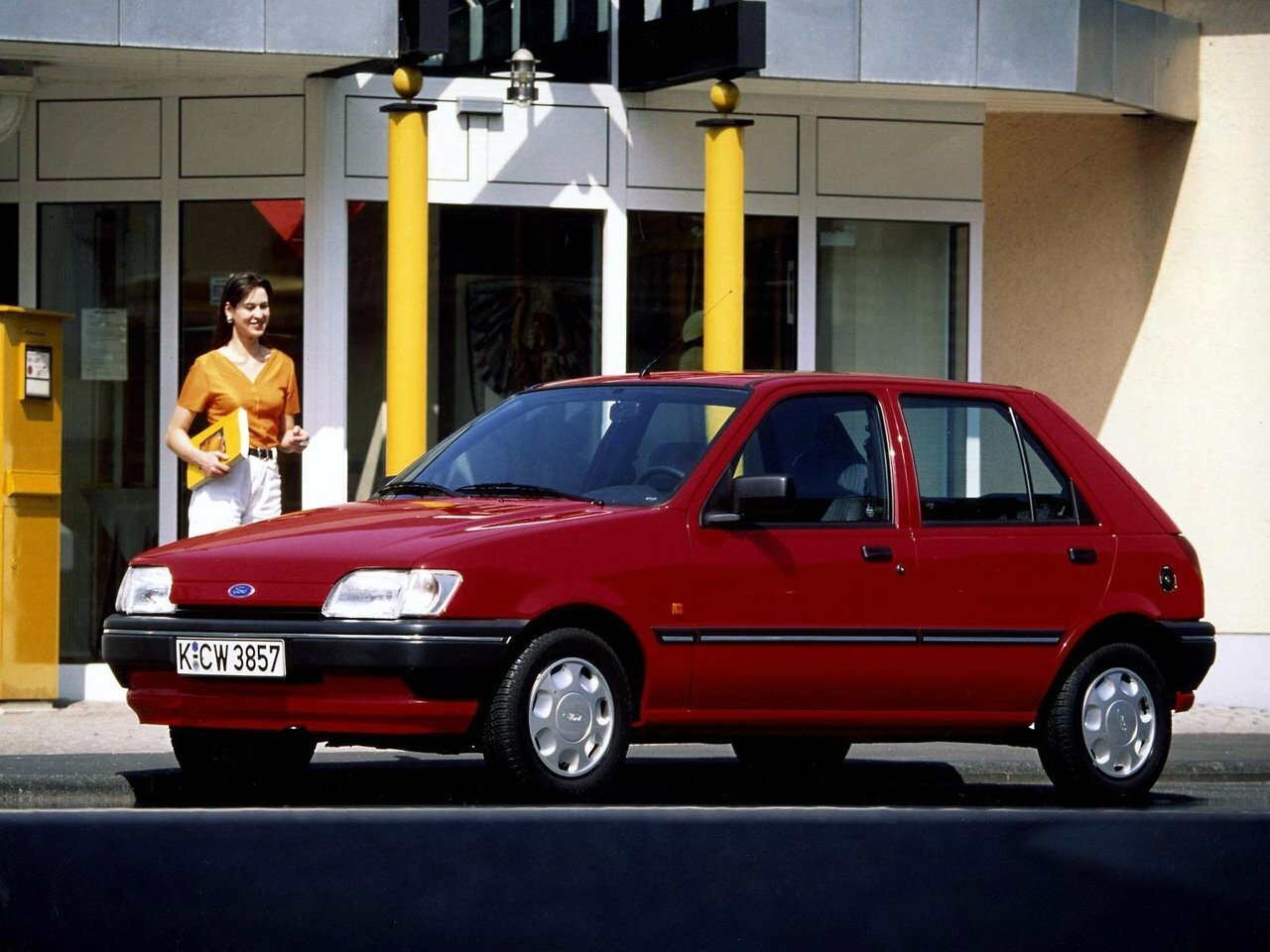 Ford Fiesta Mk3, Хэтчбек 5 дв.: фото поколения