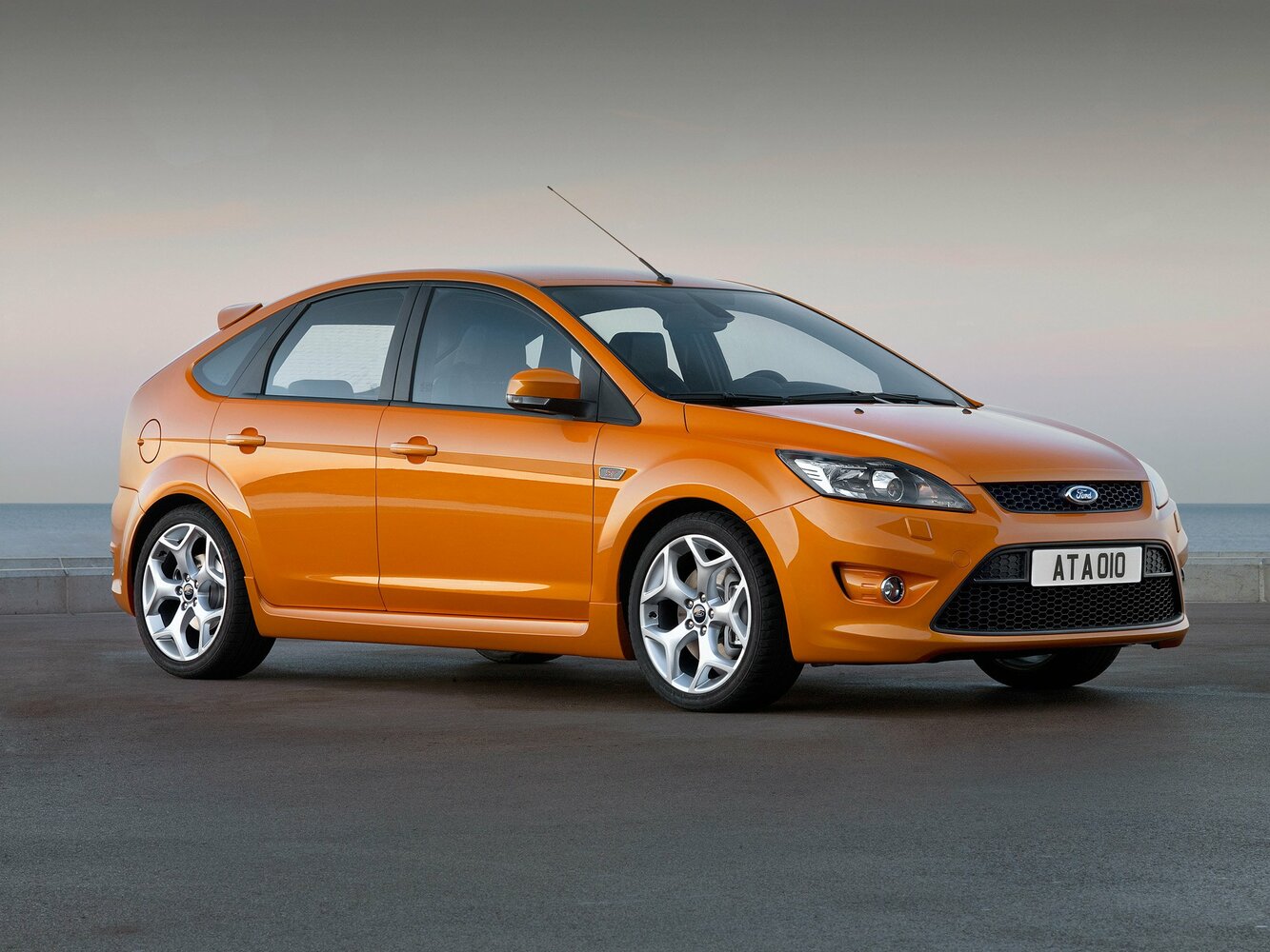 Ford Focus ST II Рестайлинг, Хэтчбек 5 дв.: фото поколения