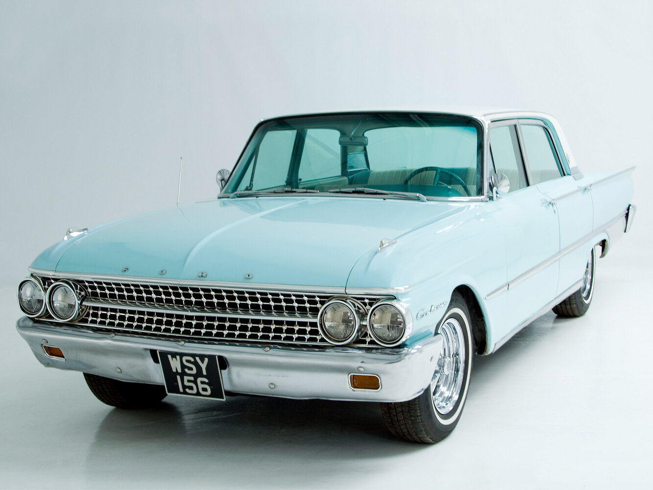 Ford Galaxie II, вид сбоку