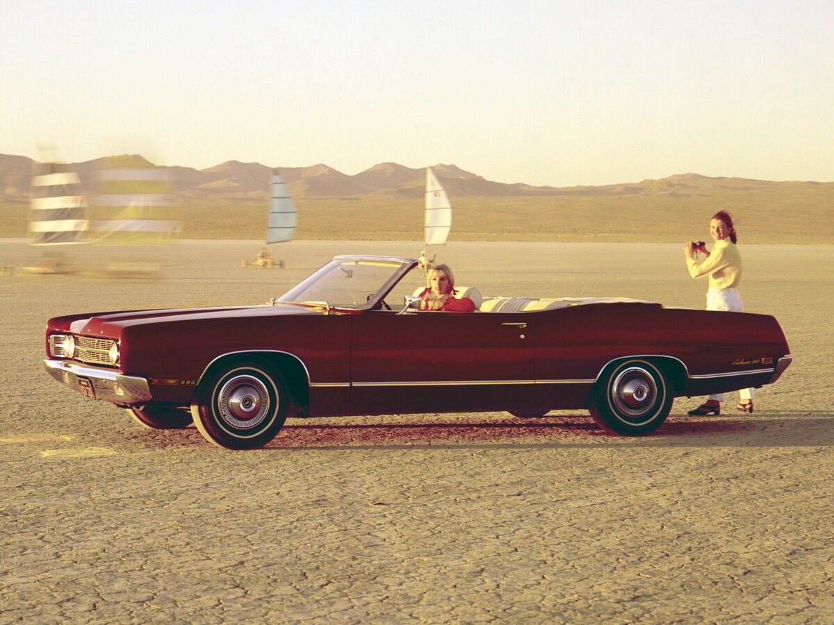 Ford Galaxie IV, вид сбоку