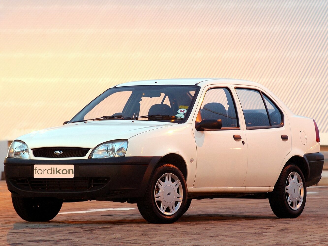 Ford Ikon I