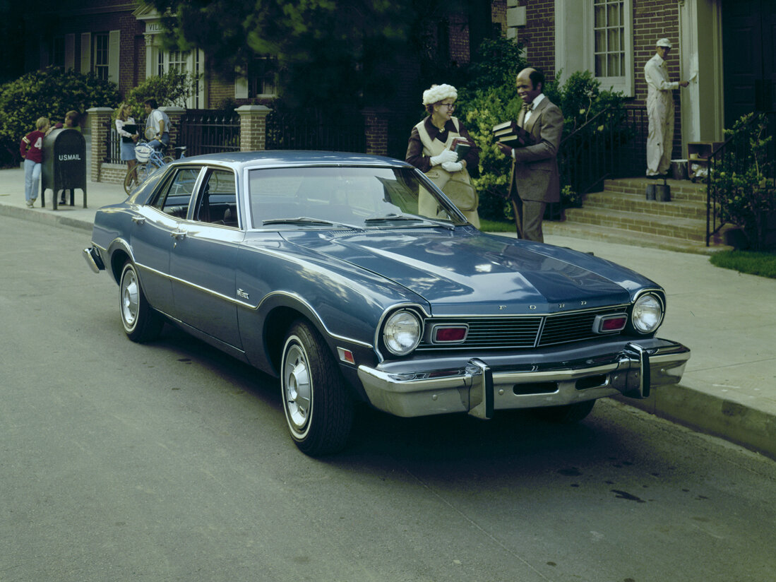Ford Maverick I, вид сбоку