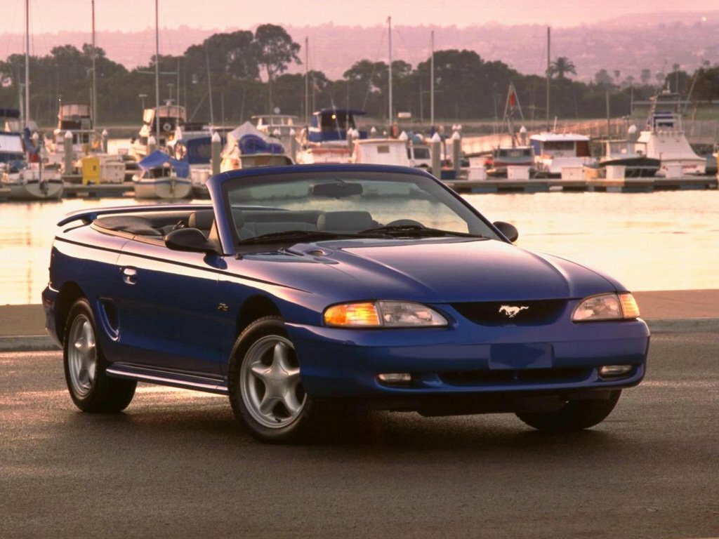 Ford Mustang IV