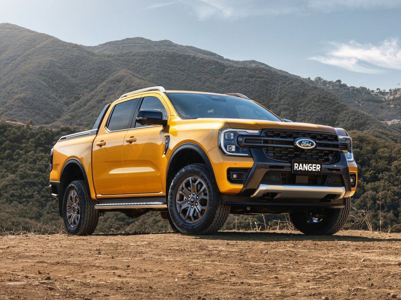 Ford Ranger T6.2, Пикап Двойная кабина Double Cab: фото поколения