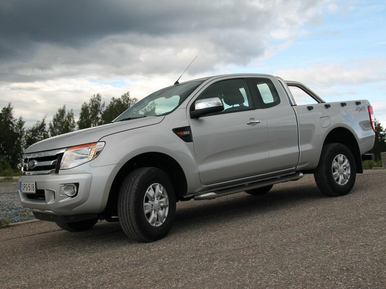 Ford Ranger T6, Пикап Полуторная кабина: фото поколения