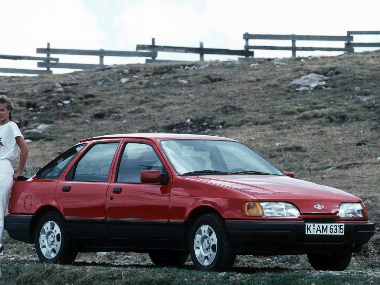 Ford Sierra I Рестайлинг, Хэтчбек 5 дв.: фото поколения
