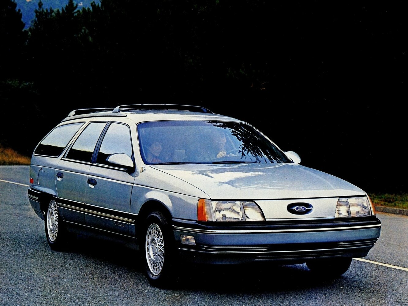 Ford Taurus I