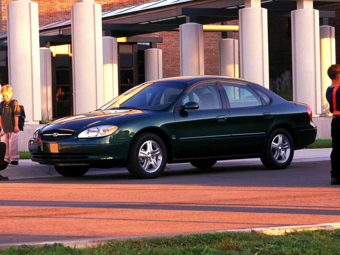 Ford Taurus IV