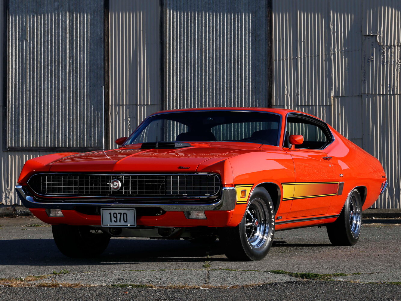 Ford Torino II, вид сбоку