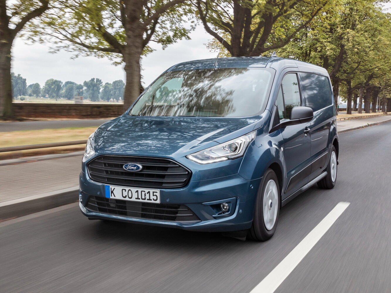 Ford Transit Connect II Рестайлинг, Фургон LWB: фото поколения