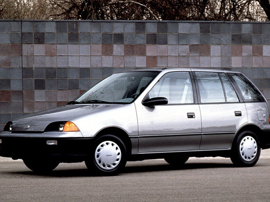Geo Metro, Хэтчбек 5 дв.: фото поколения
