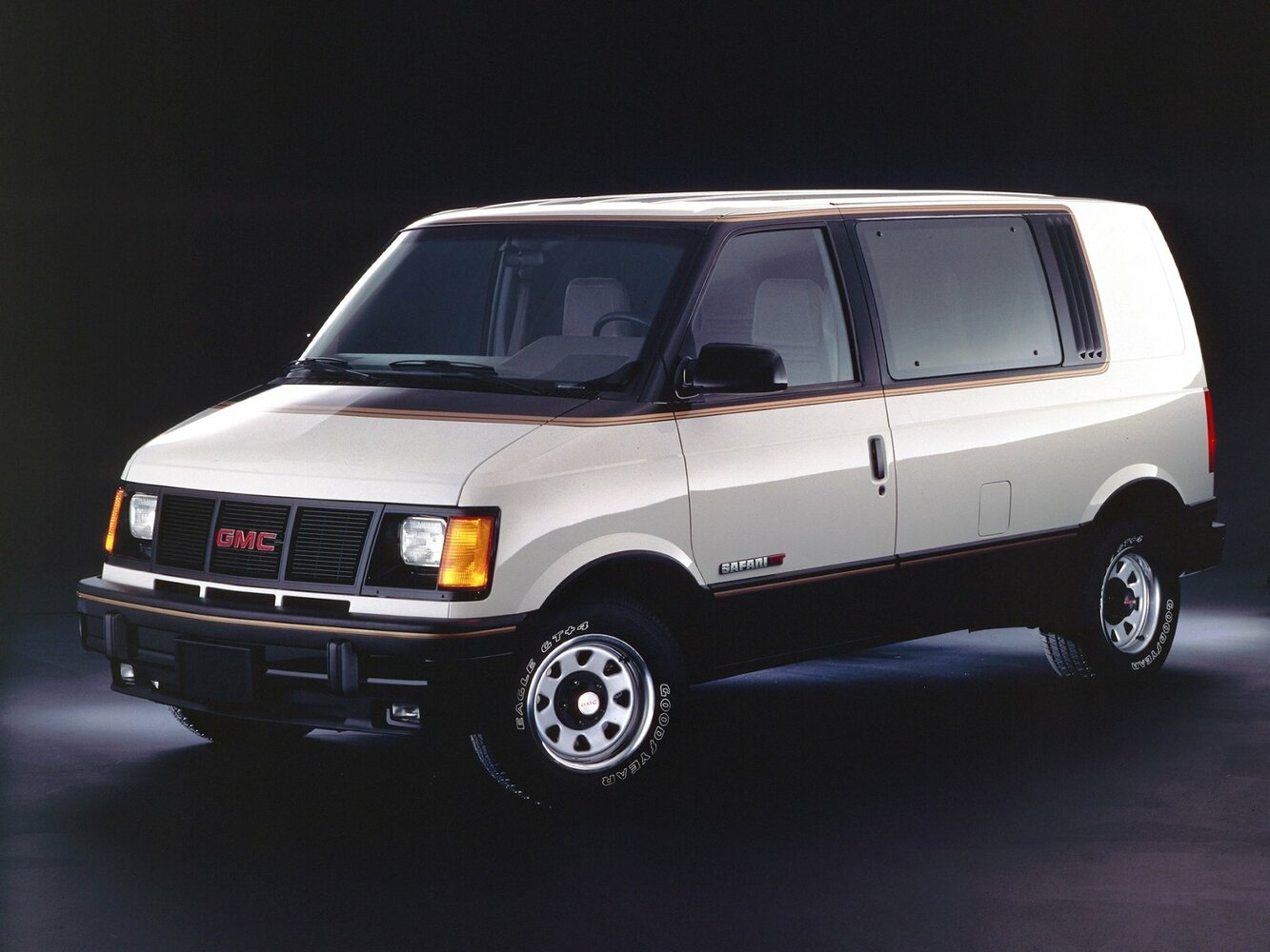 GMC Safari I