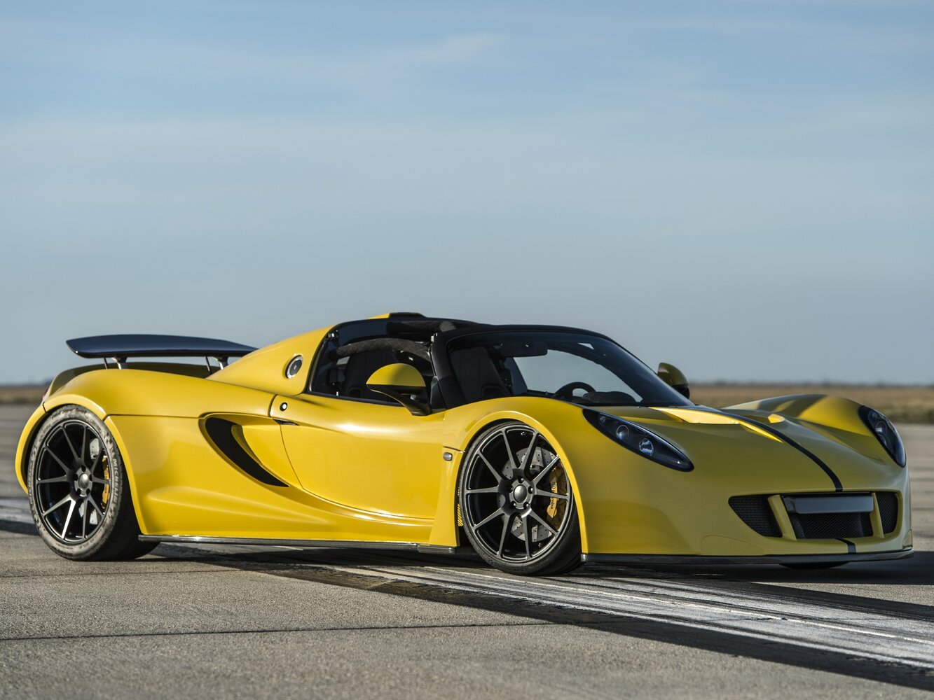 Hennessey Venom GT, вид сбоку