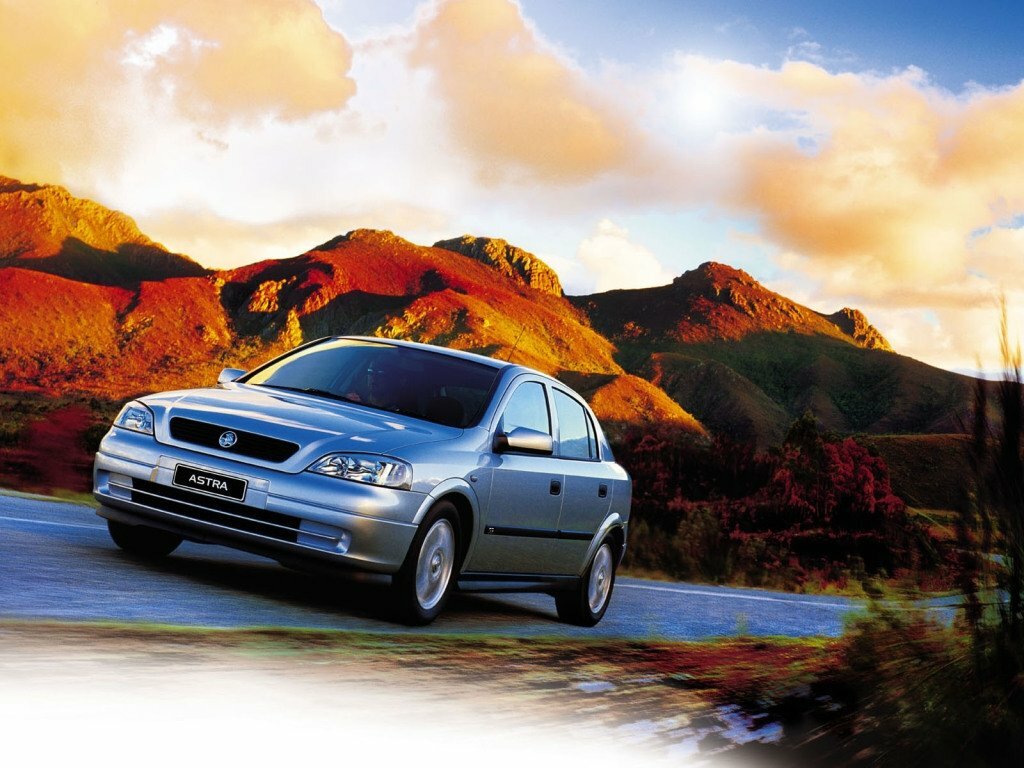 Holden Astra IV (TS), Хэтчбек 5 дв.: фото поколения
