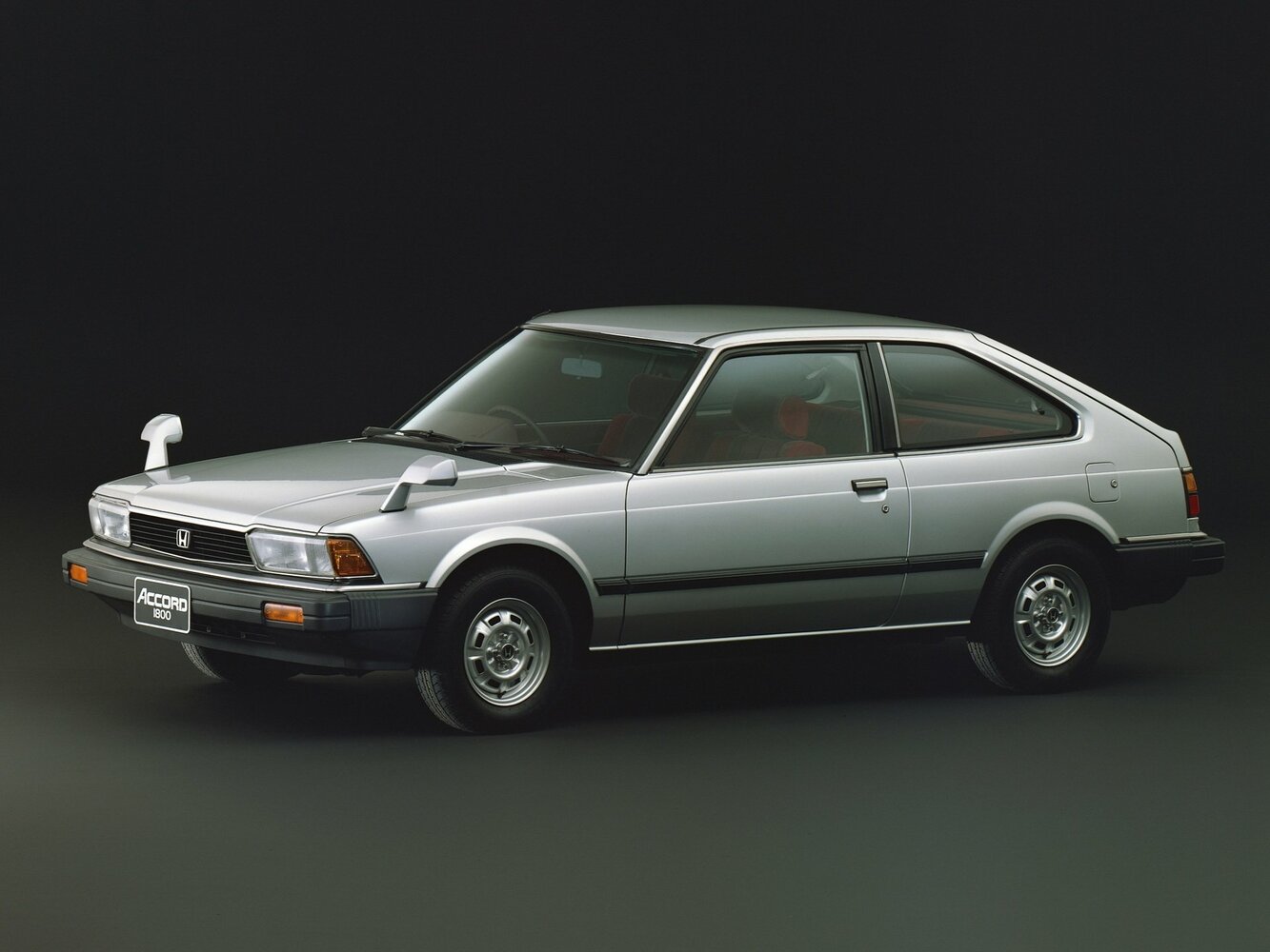 Honda Accord II, вид сбоку