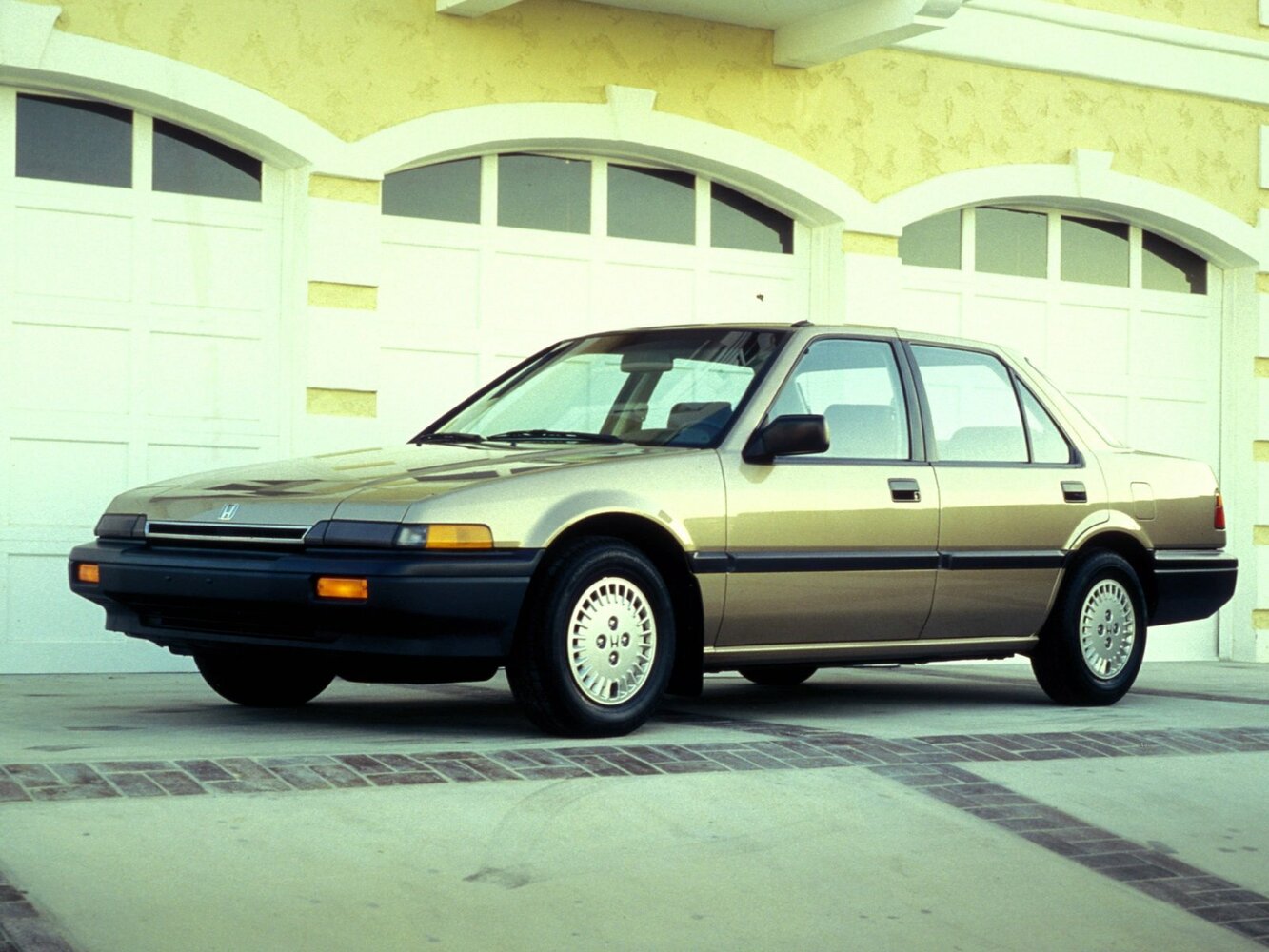 Honda Accord III