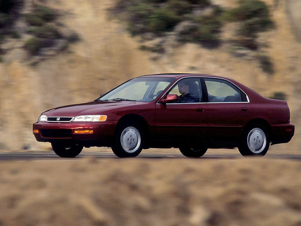 Honda Accord V