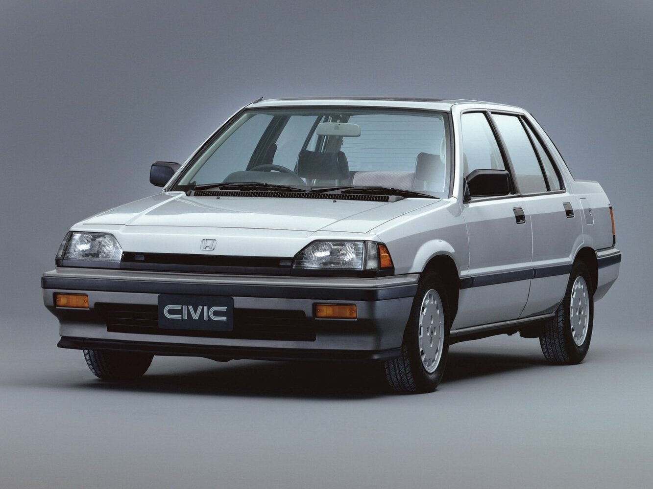 Honda Civic III, вид сбоку