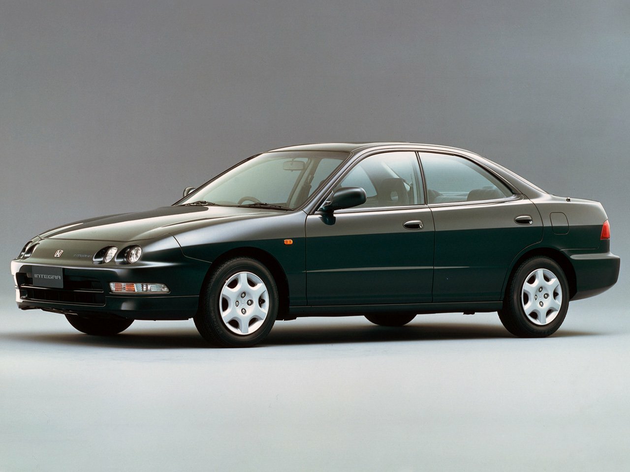 Honda Integra III, Седан: фото поколения