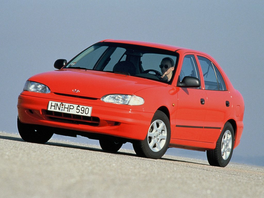 Hyundai Accent I, Хэтчбек 5 дв.: фото поколения