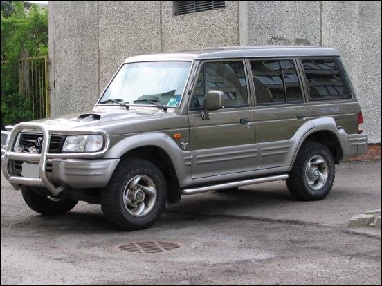 Hyundai Galloper II, вид сбоку
