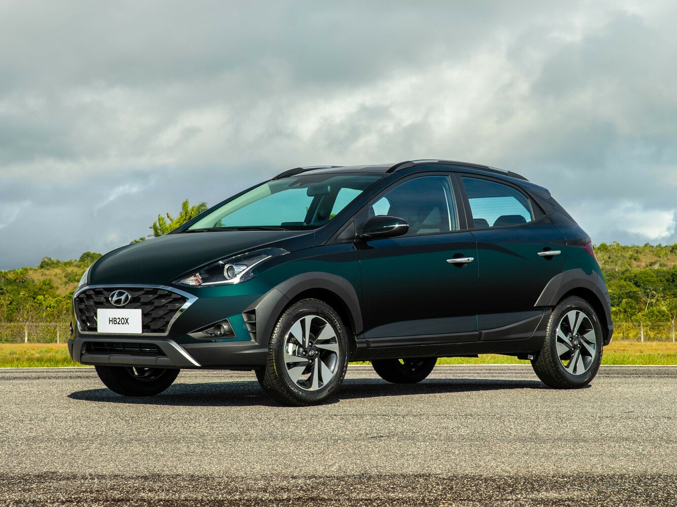 Hyundai HB20 II, Хэтчбек 5 дв. X: фото поколения