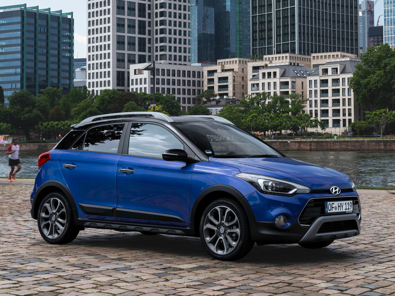 Hyundai i20 II Рестайлинг, вид сбоку