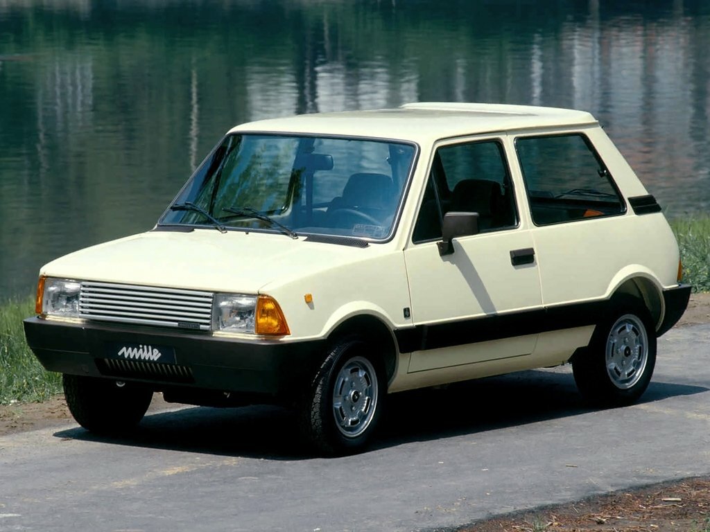Innocenti Mille, вид сбоку