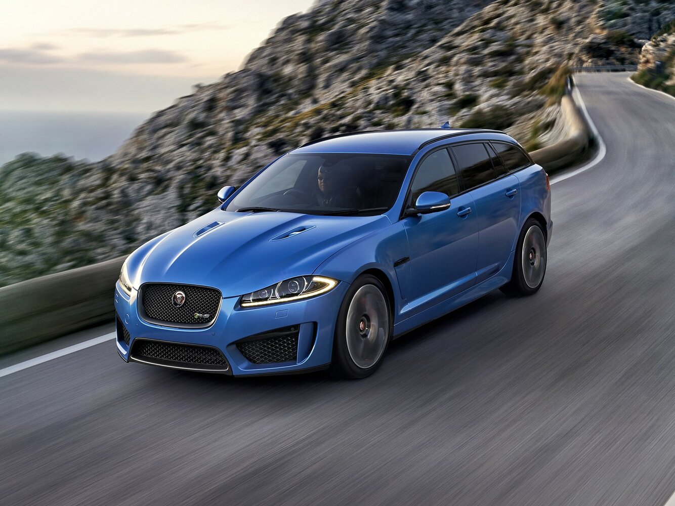 Jaguar XFR I Рестайлинг, Универсал 5 дв.: фото поколения