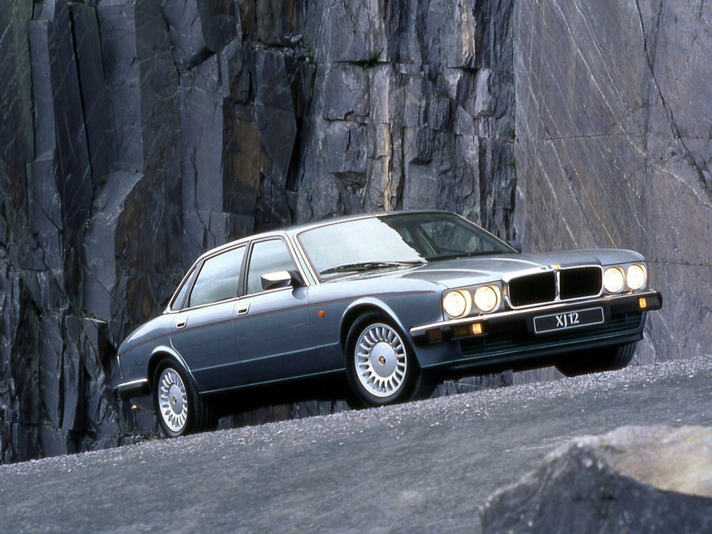 Jaguar XJ II (XJ40)