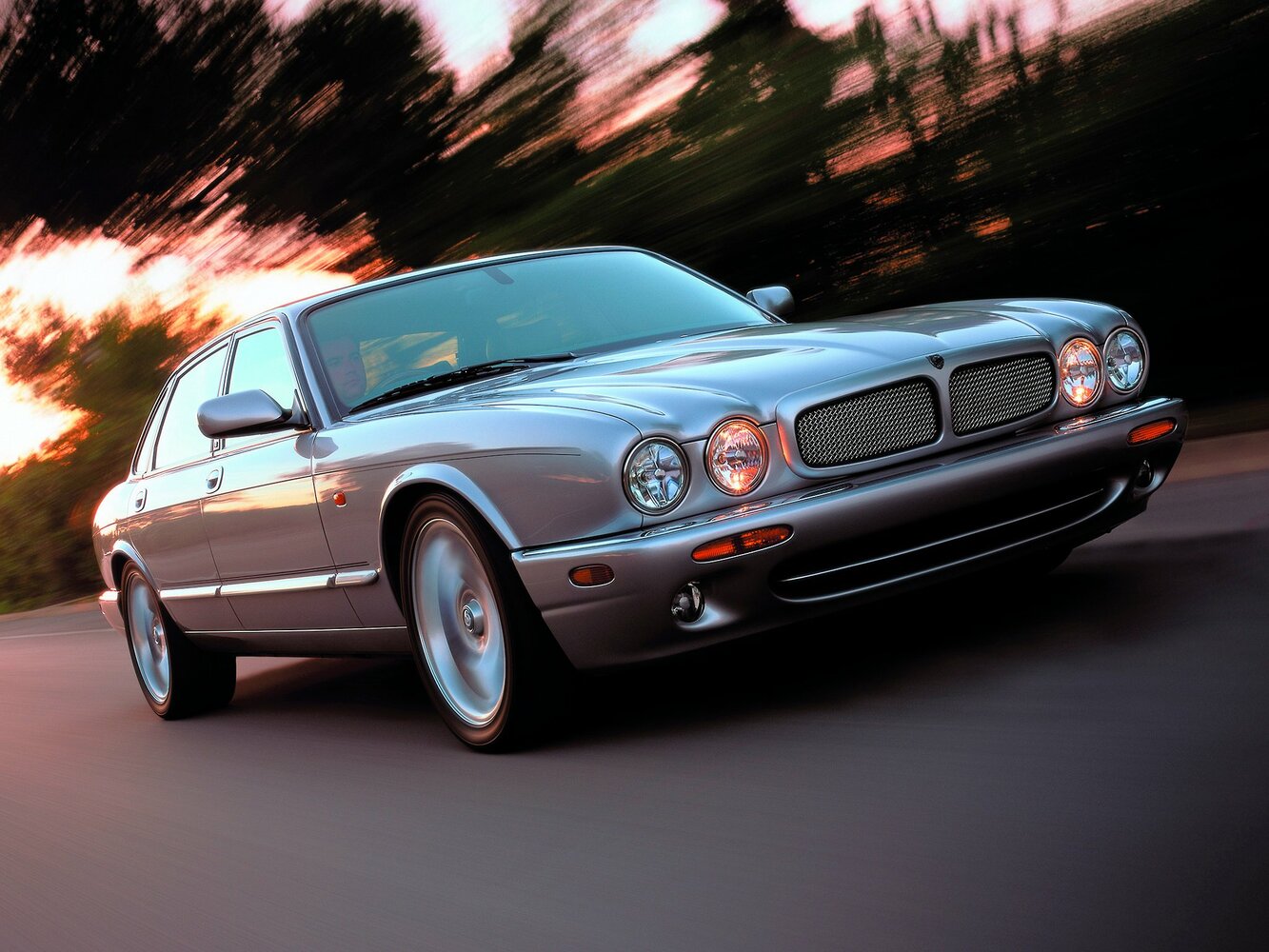 Jaguar XJR II (X308)