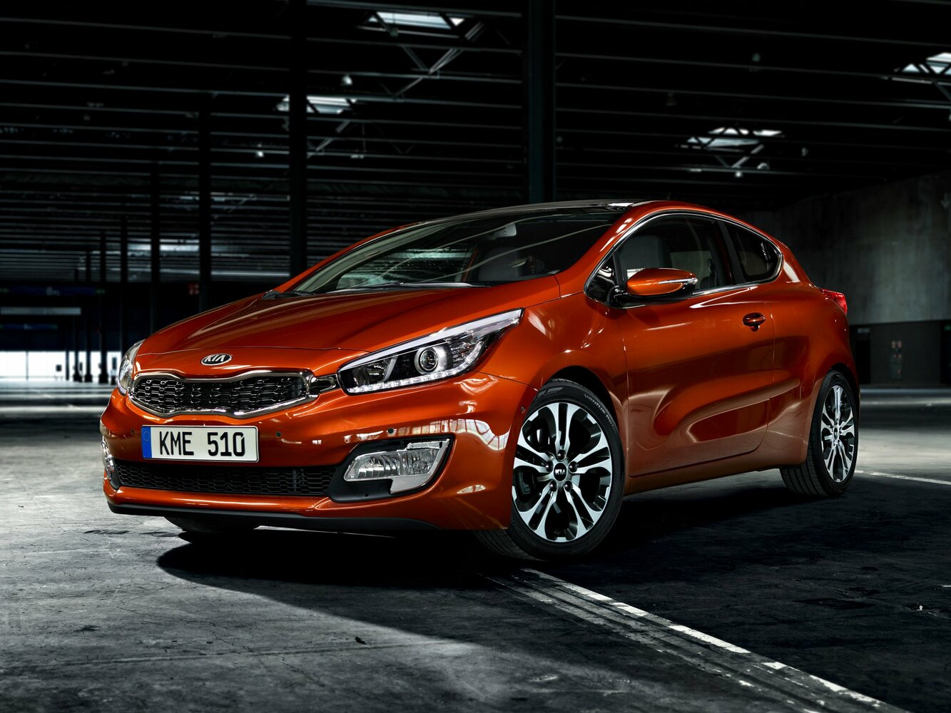 Kia Ceed II, вид сбоку