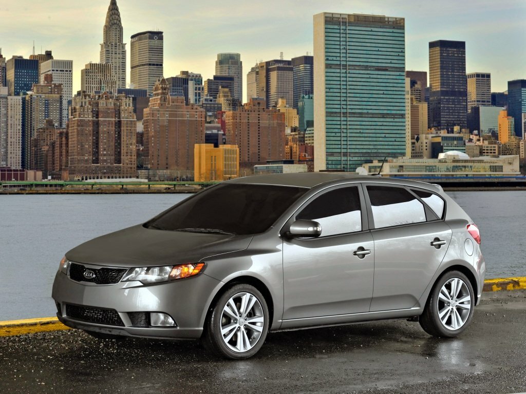 Kia Forte I, Хэтчбек 5 дв.: фото поколения